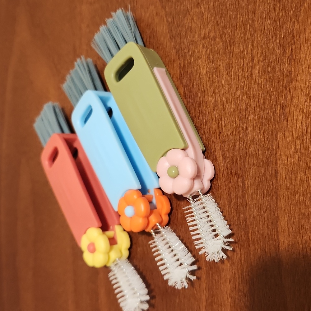 Lid, Bottle & Cup 3 In 1 Cleaning Brush with Flower Design-Set of 3!